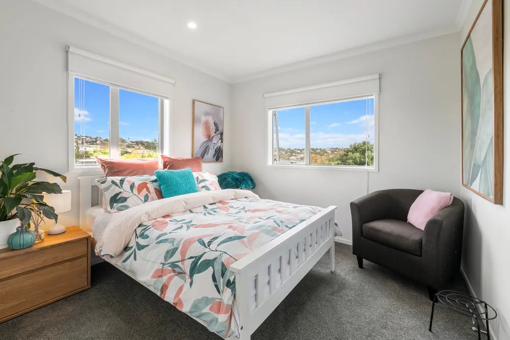 Photos of 4 Te Oneroa Way