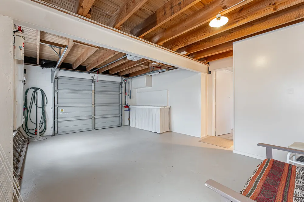Photos of 20 Fairway Avenue