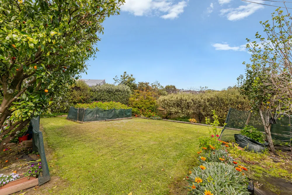 Photos of 20 Fairway Avenue