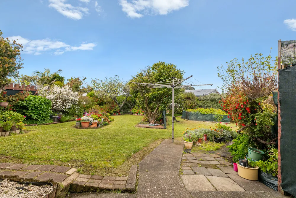 Photos of 20 Fairway Avenue