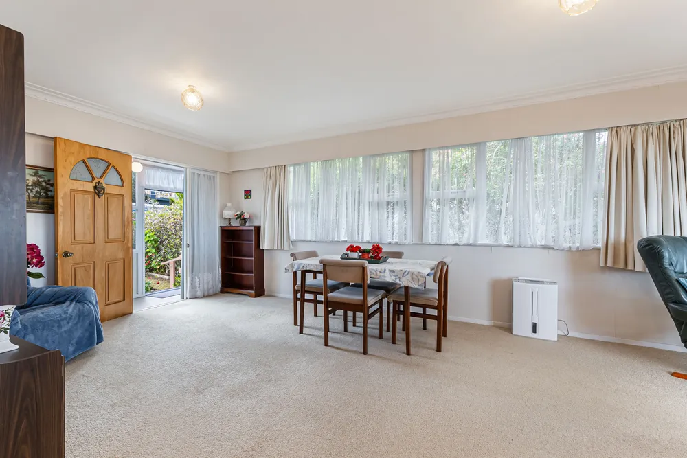 Photos of 20 Fairway Avenue