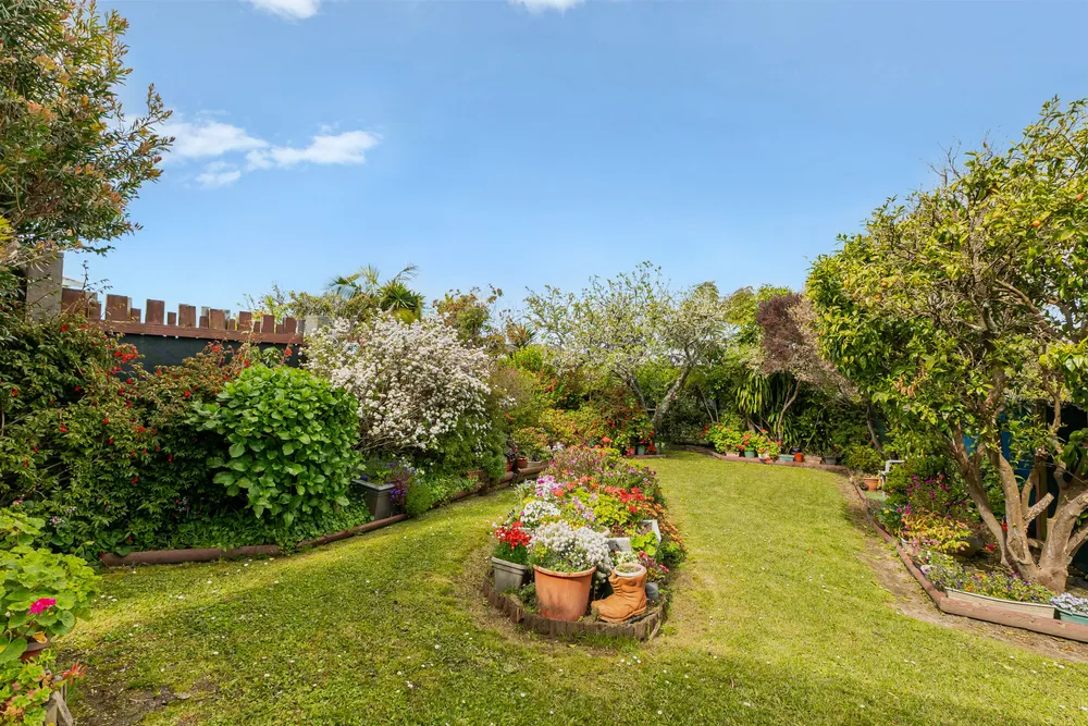Photos of 20 Fairway Avenue