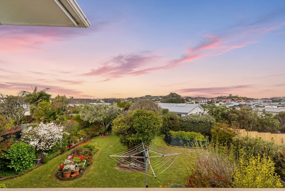 Photos of 20 Fairway Avenue