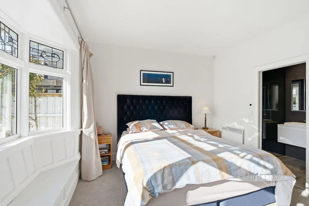 Photos of 49 Hartley Avenue