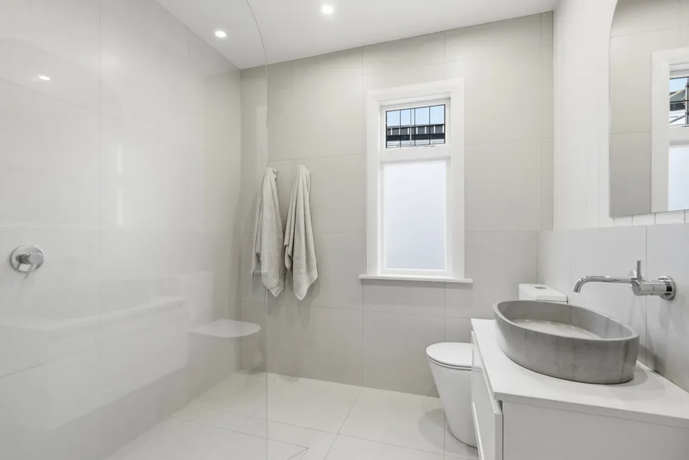 Photos of 49 Hartley Avenue