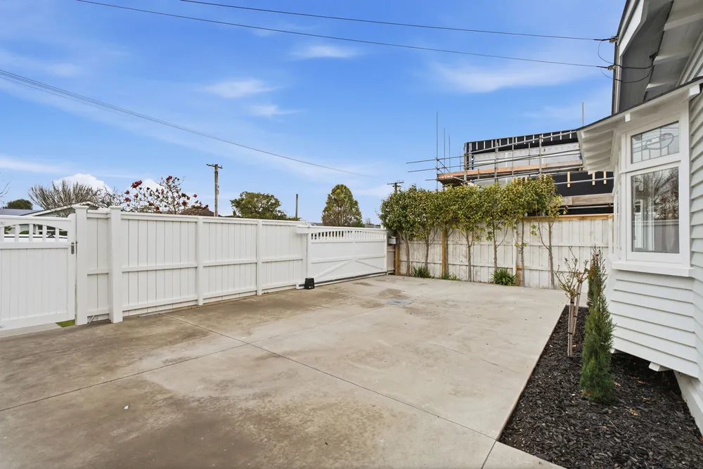 Photos of 49 Hartley Avenue