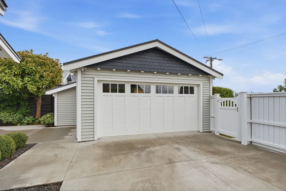 Photos of 49 Hartley Avenue