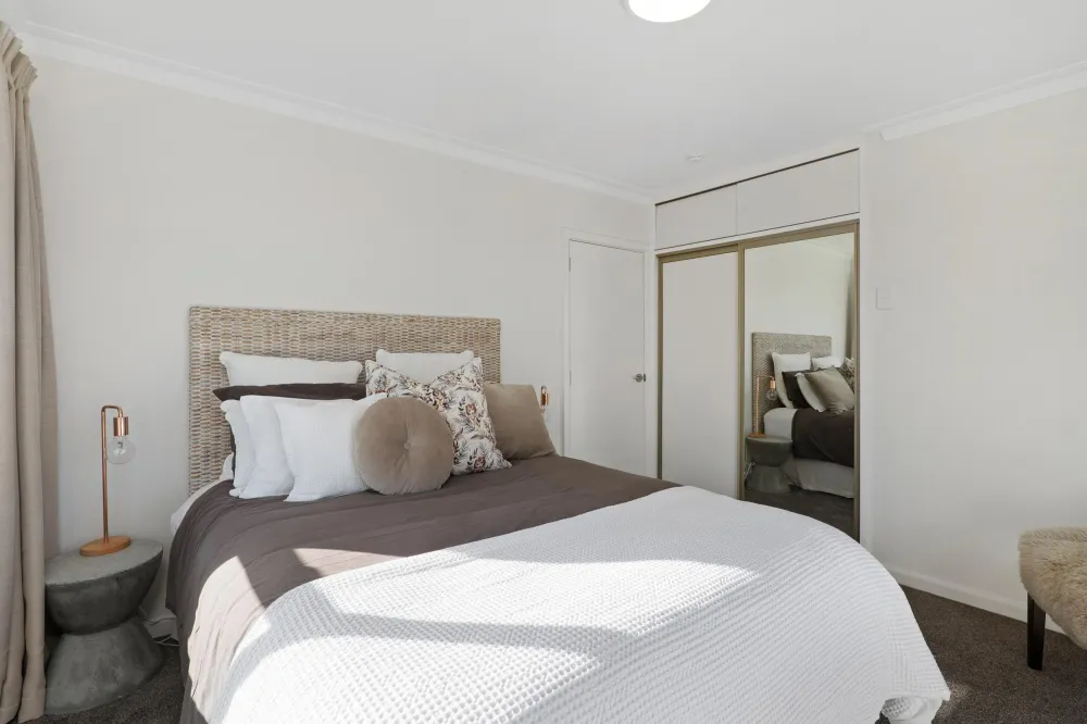 Photos of 15 Whitehall Street