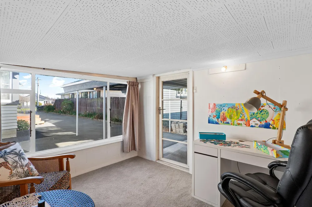 Photos of 15 Whitehall Street