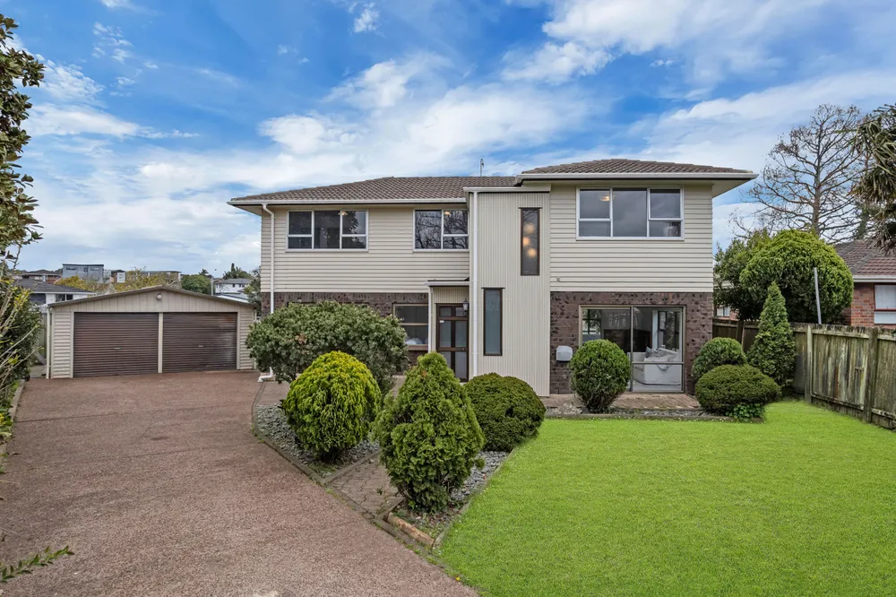 Photos of 15 Tangelo Place