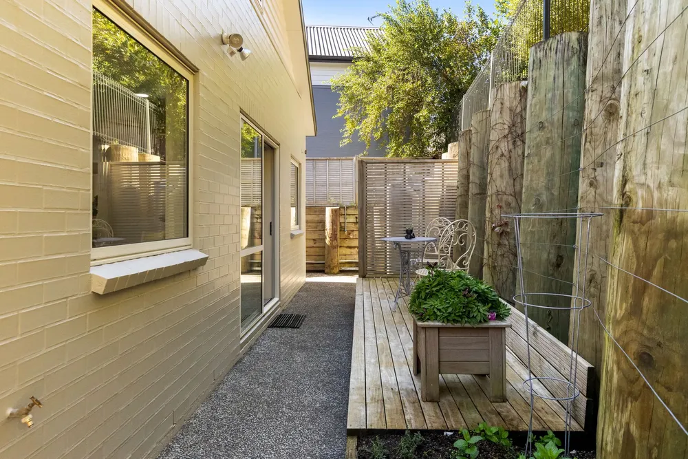 Photos of 17 Nimstedt Avenue