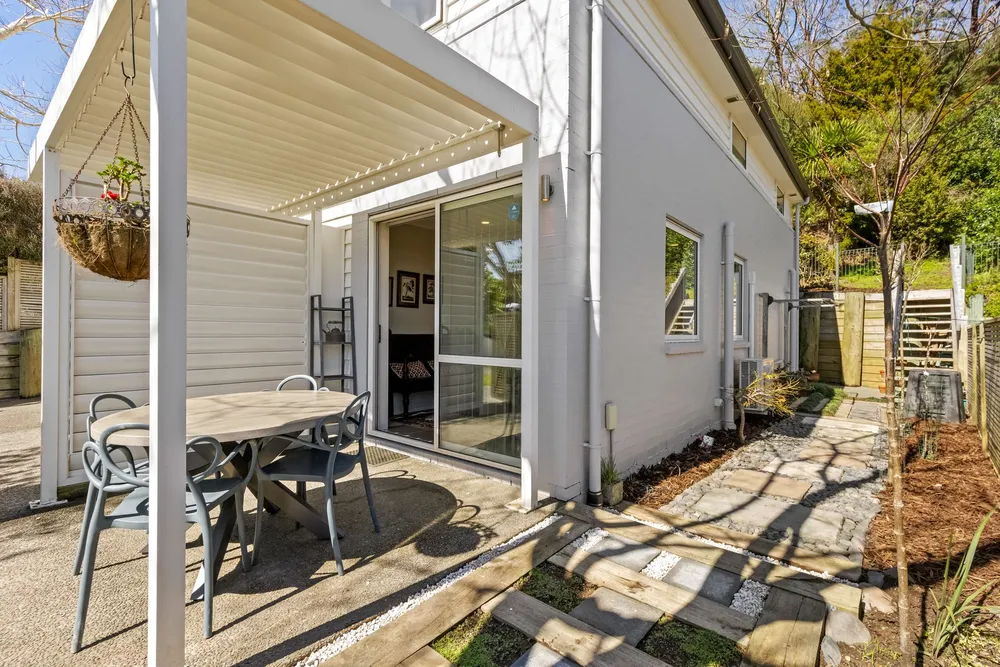 Photos of 17 Nimstedt Avenue