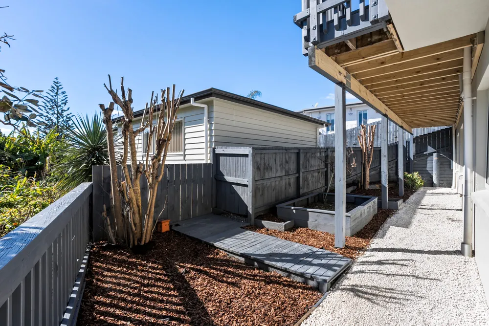 Photos of 298A Mount Albert Road