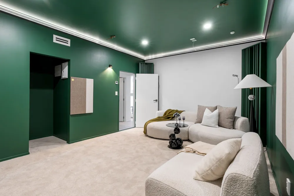 Photos of 298A Mount Albert Road