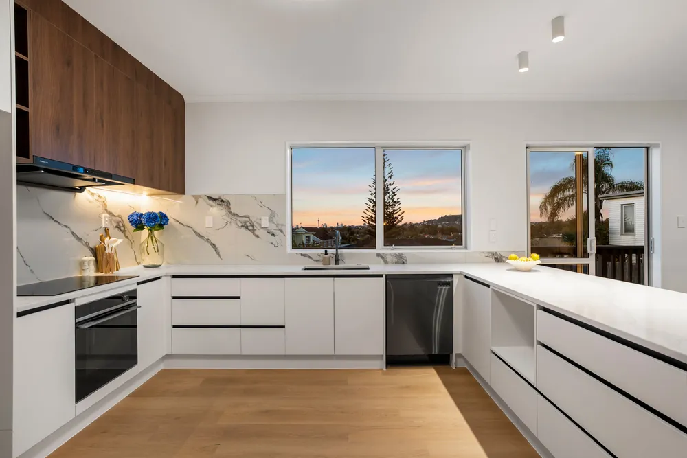 Photos of 298A Mount Albert Road