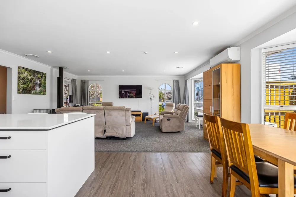 Photos of 44 Welsford Street