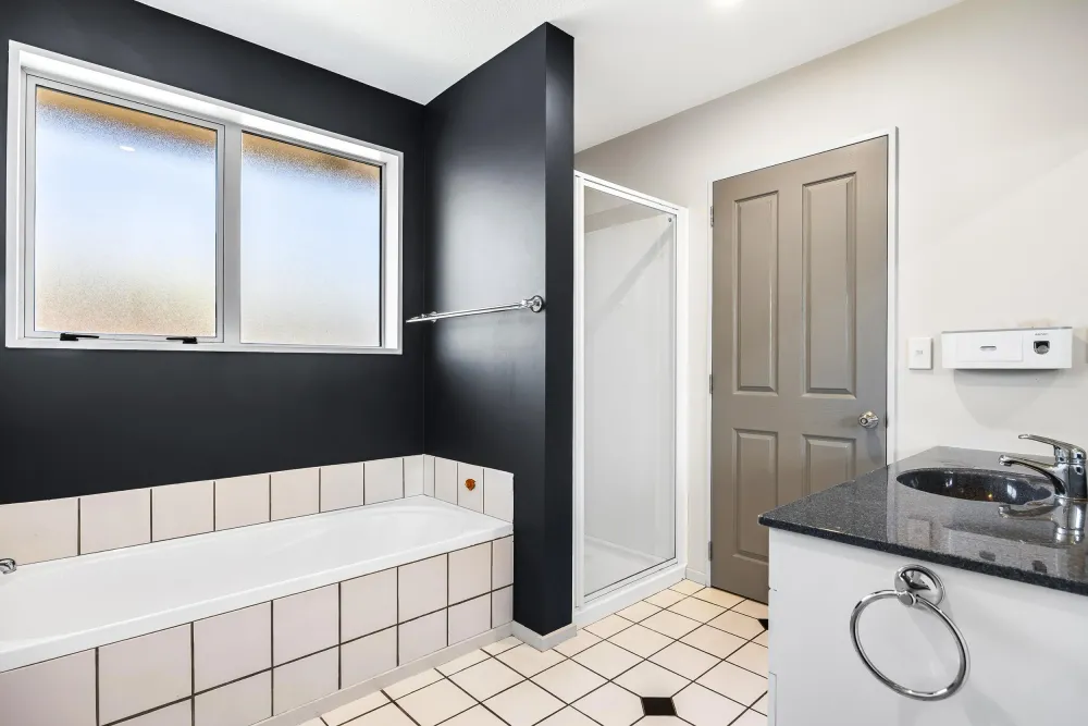 Photos of 44 Welsford Street