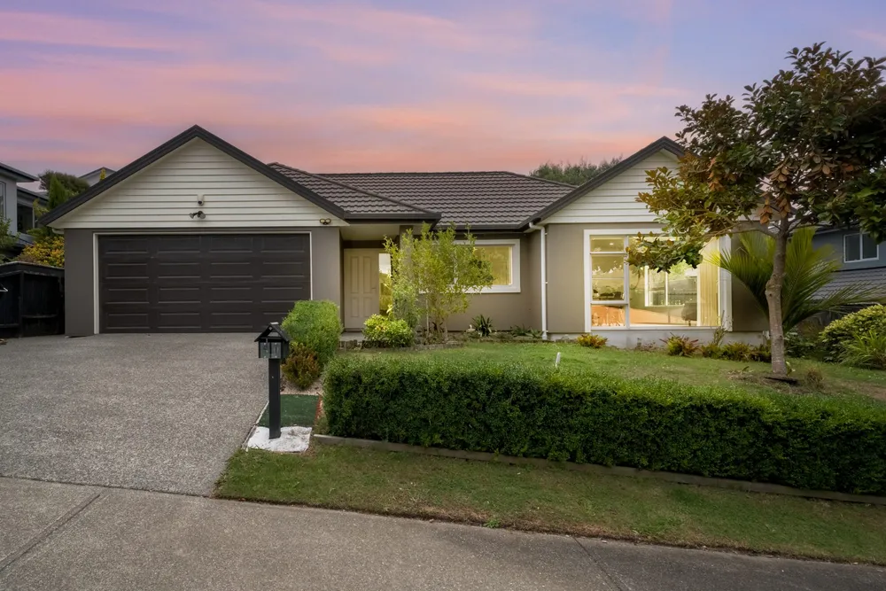 Photos of 32 Karearea Avenue