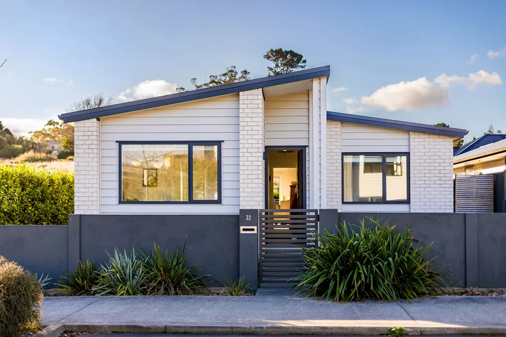 Photos of 32 Karearea Avenue