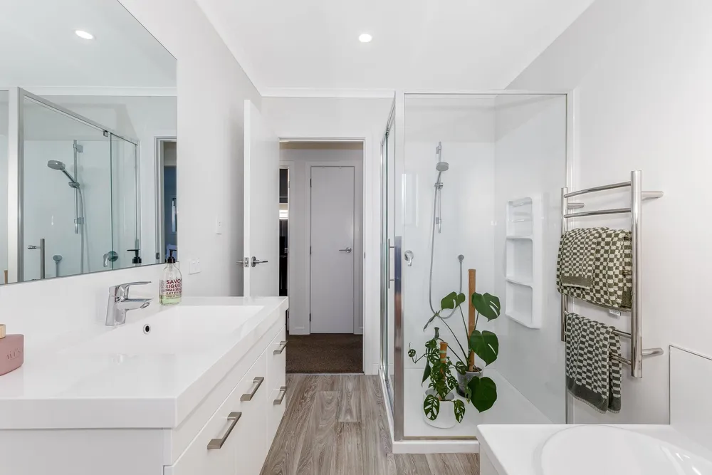 Photos of 32 Karearea Avenue