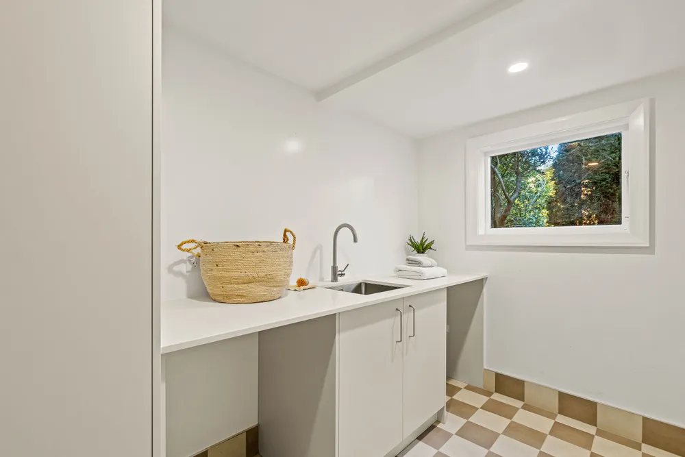 Photos of 77 Valley Road
