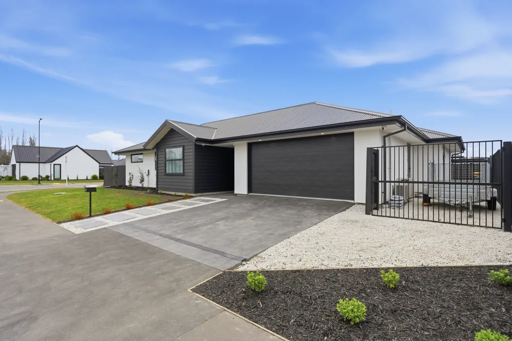 Photos of 48 Redbrook Road