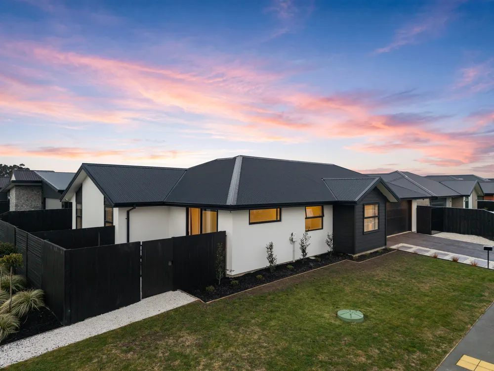 Photos of 48 Redbrook Road
