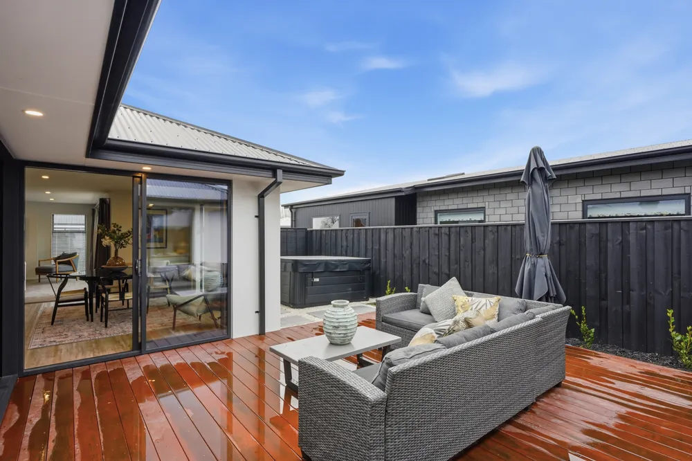 Photos of 48 Redbrook Road