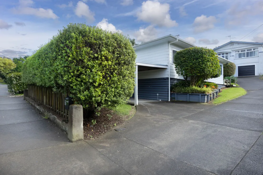 Photos of 69 Athens Road