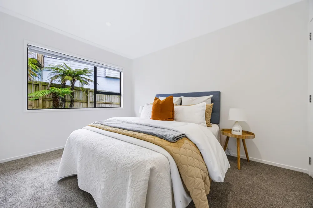 Photos of 17M Harding Avenue