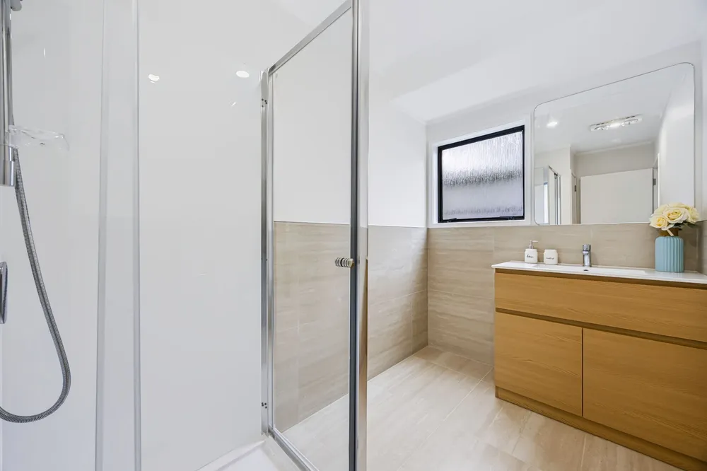 Photos of 17M Harding Avenue