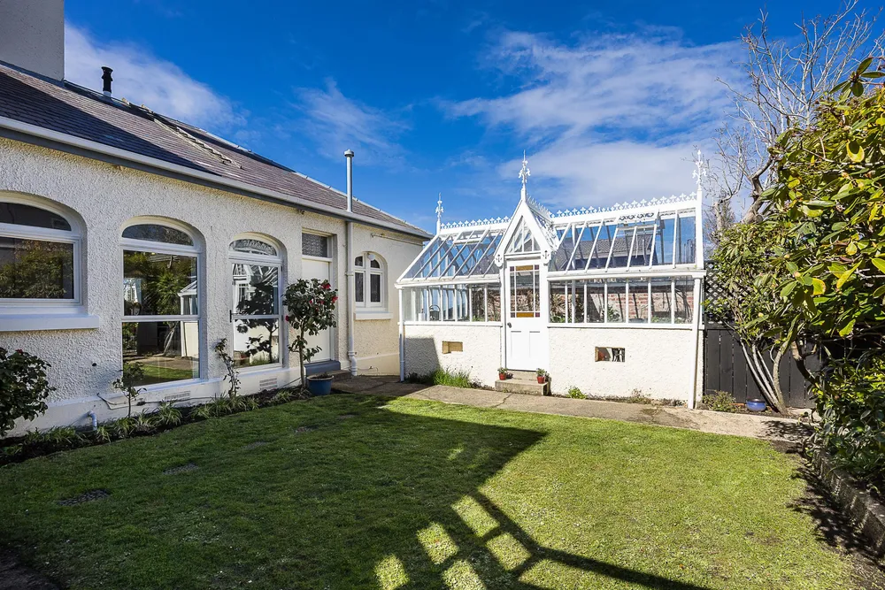 Photos of 45 Ross Street