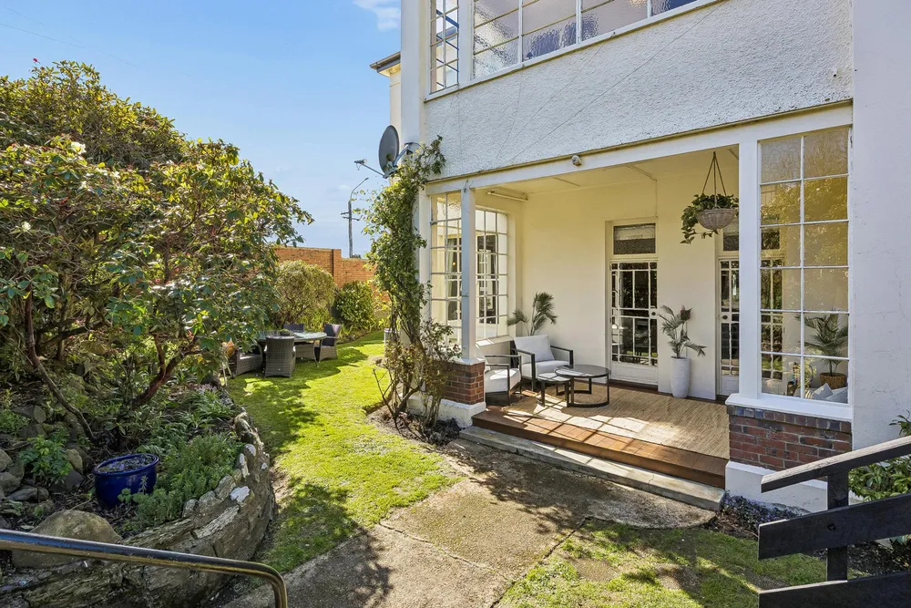 Photos of 45 Ross Street