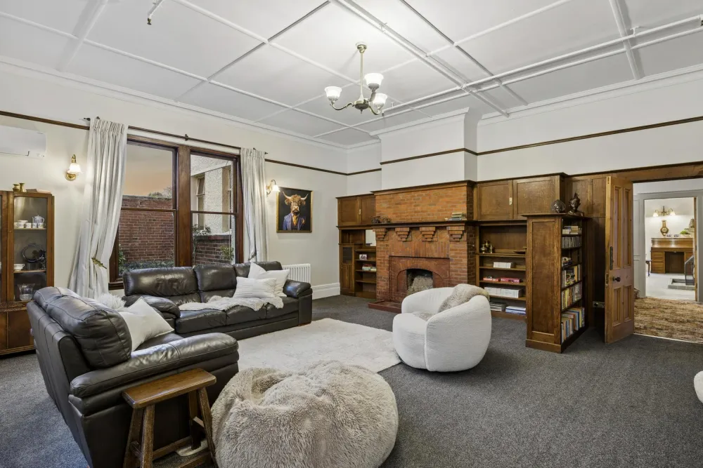 Photos of 45 Ross Street