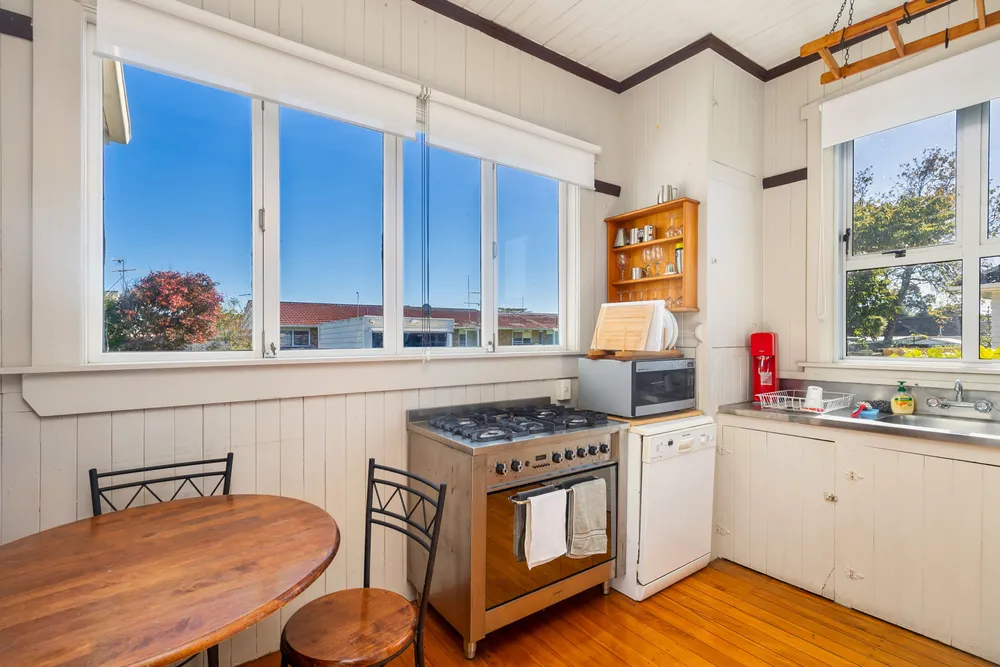 Photos of 449 Sandringham Road