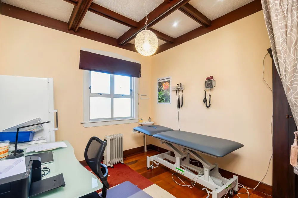 Photos of 449 Sandringham Road