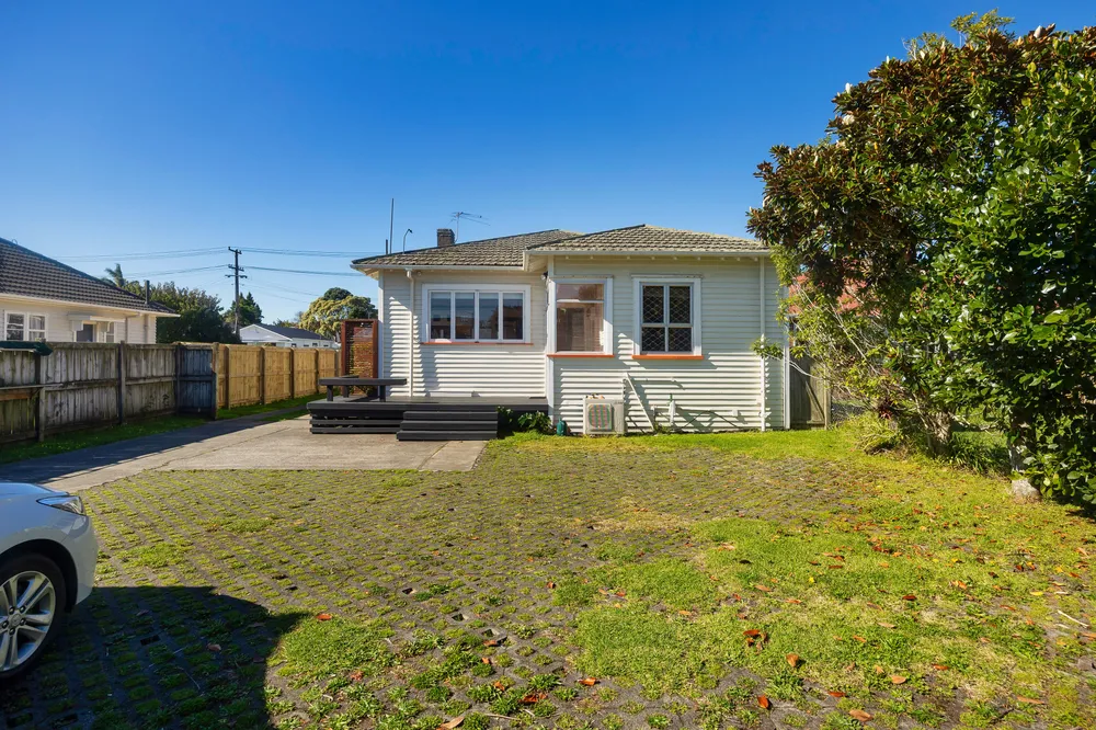 Photos of 449 Sandringham Road