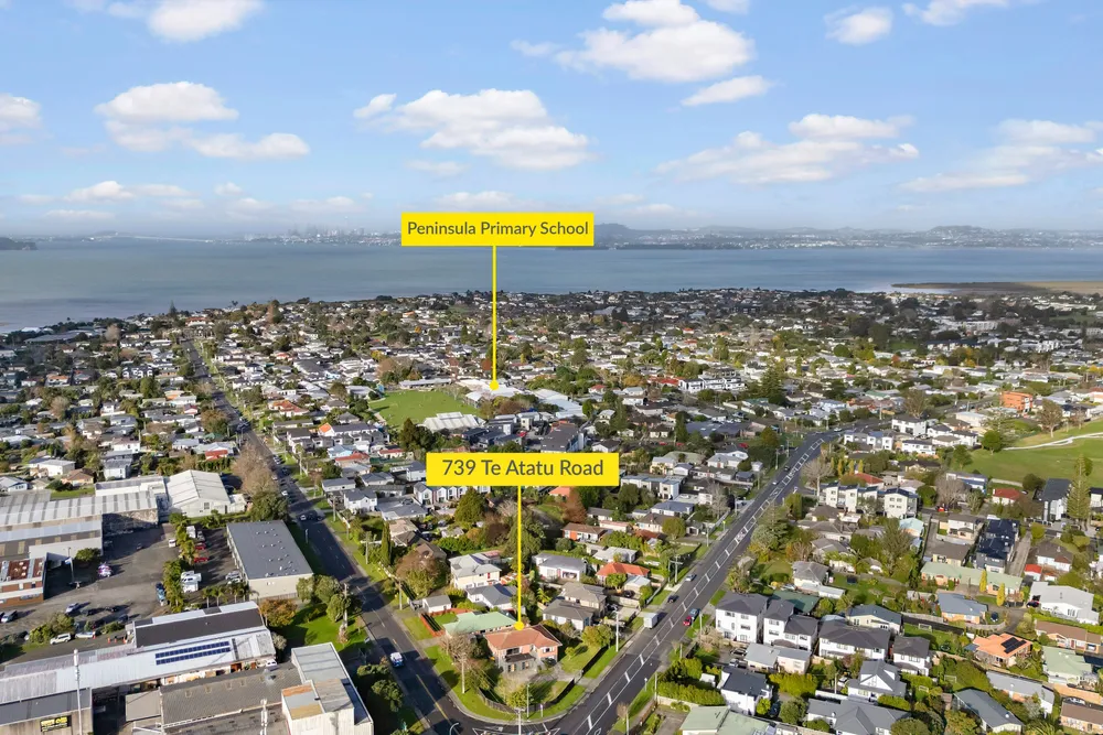 Photos of 739 Te Atatu Road