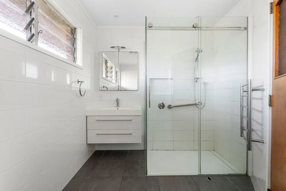 Photos of 739 Te Atatu Road
