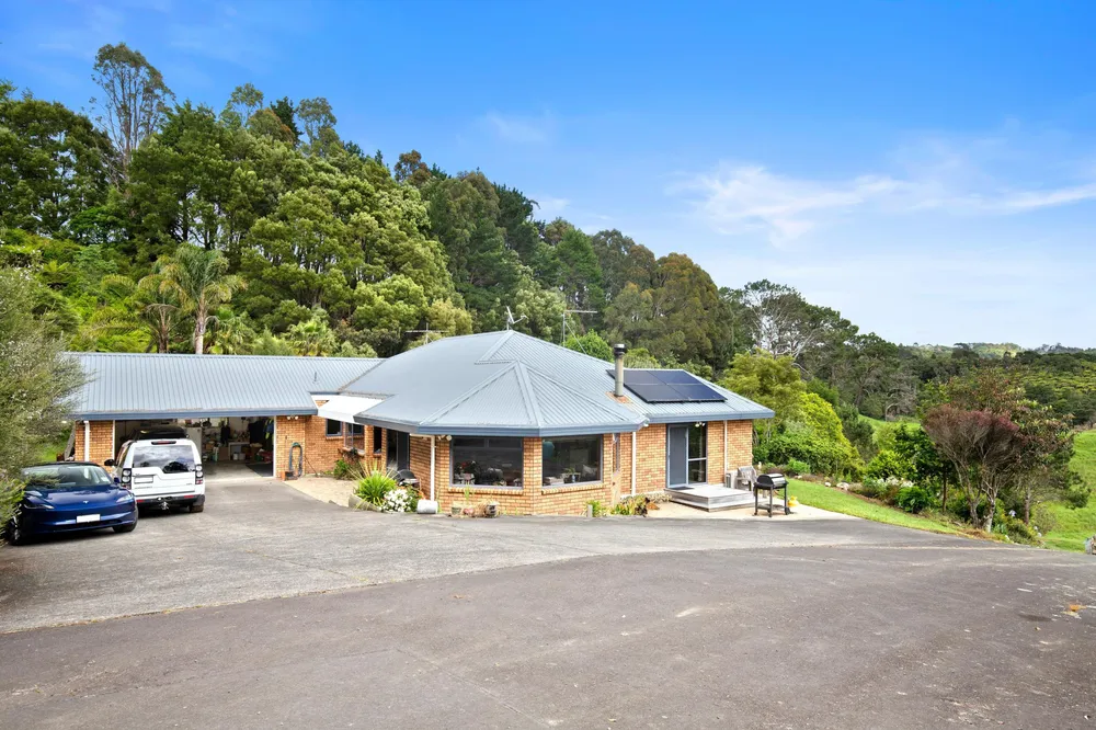 Photos of 316 Bluff Road
