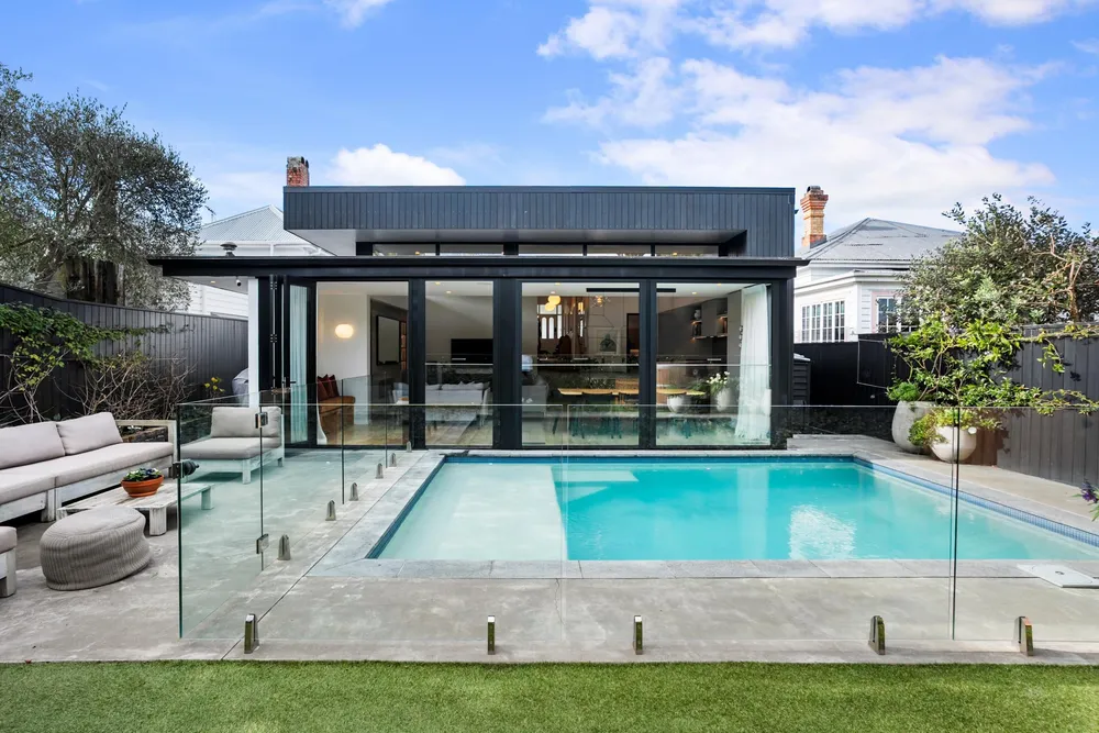 Photos of 35 Wanganui Avenue