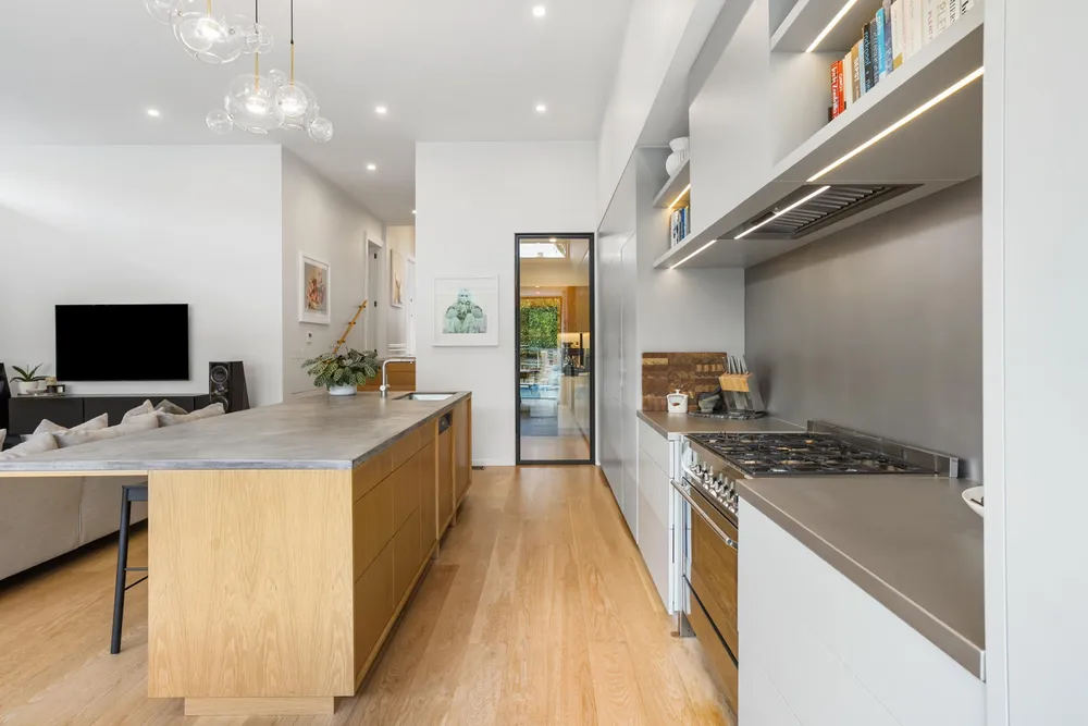 Photos of 35 Wanganui Avenue