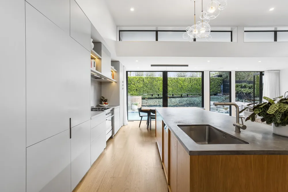 Photos of 35 Wanganui Avenue