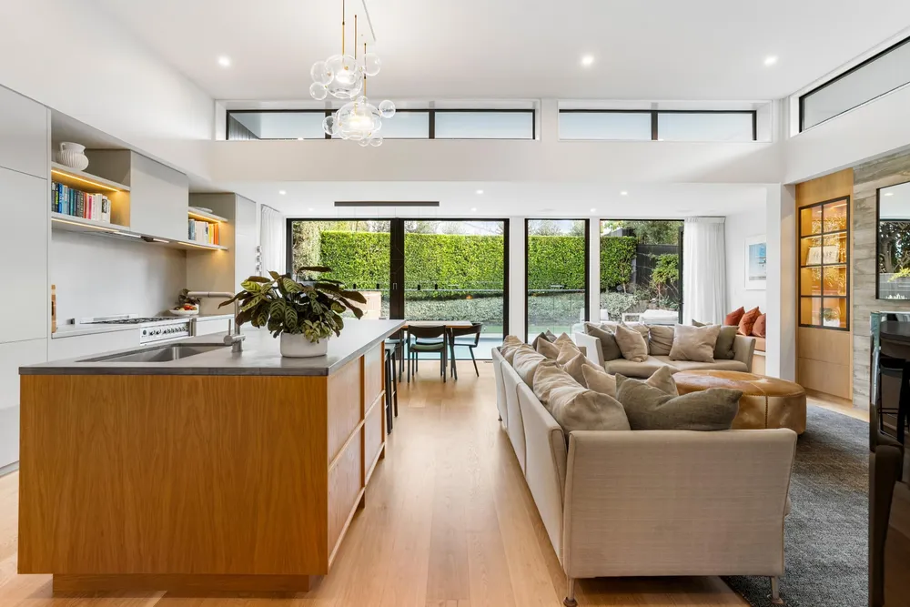 Photos of 35 Wanganui Avenue