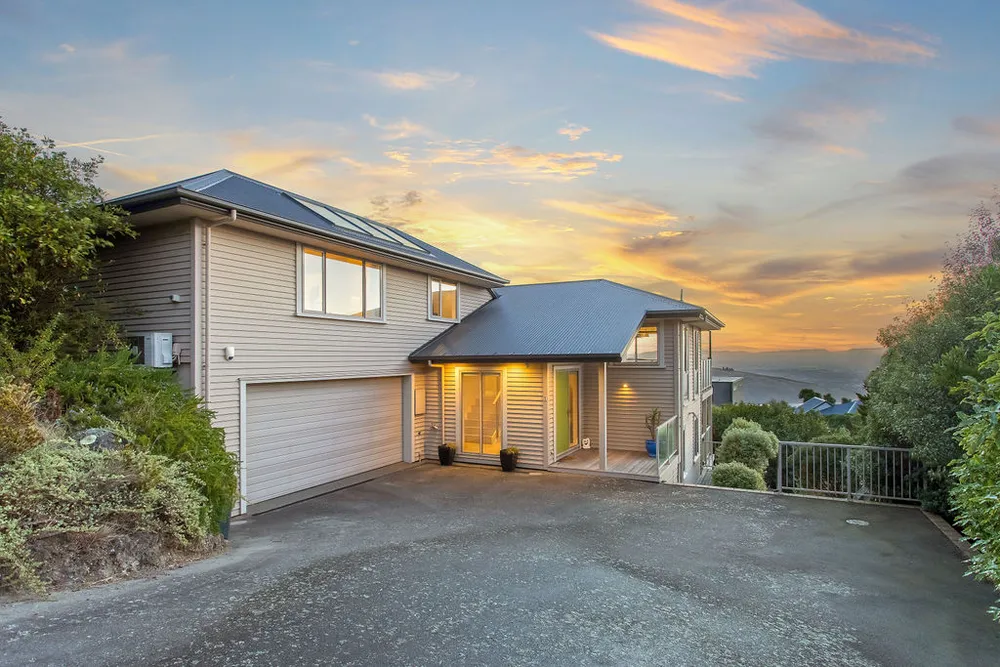 Photos of 5 Signal Hill Road