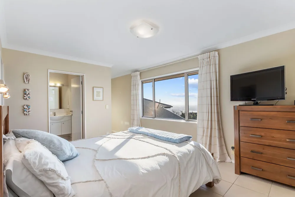 Photos of 5 Signal Hill Road