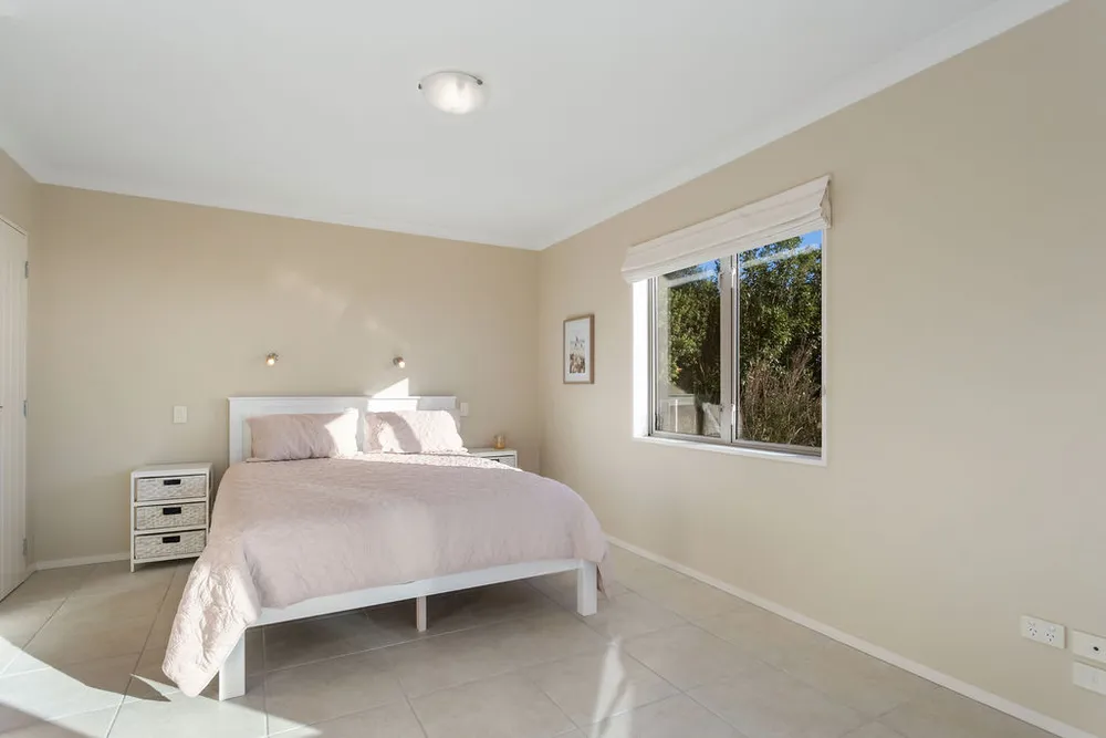 Photos of 5 Signal Hill Road