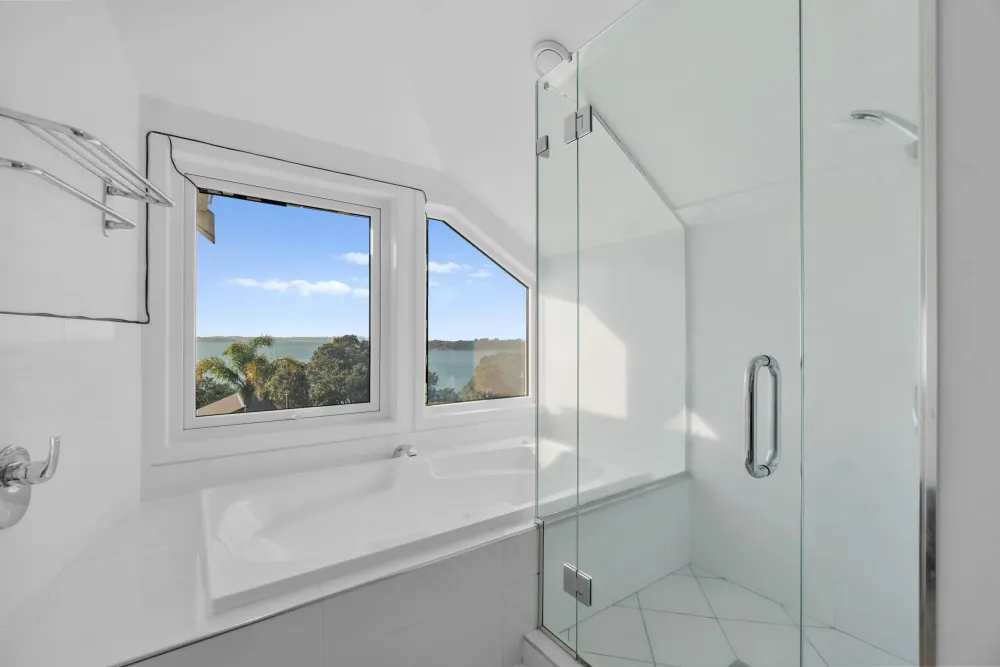 Photos of 577 Riddell Road