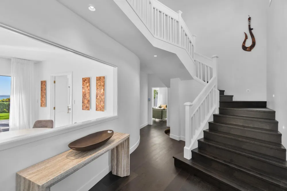 Photos of 577 Riddell Road
