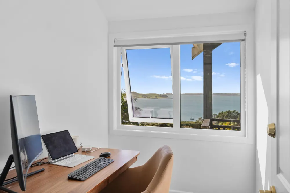 Photos of 577 Riddell Road